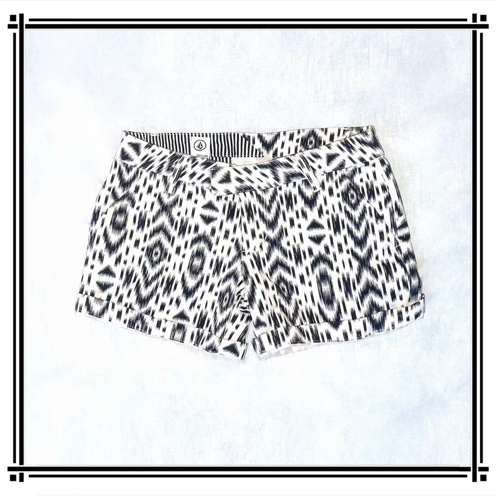 Volcom Abstract Pattern Asymmetrical Shorts